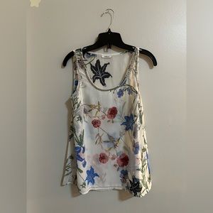 Only tank top in size M